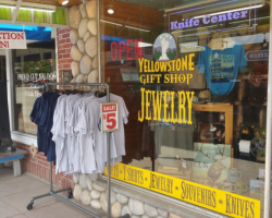 Yellowstone Gift Shop 1