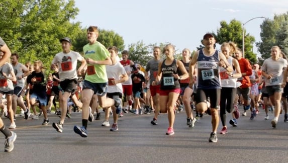 People running in the Runner's Stampede